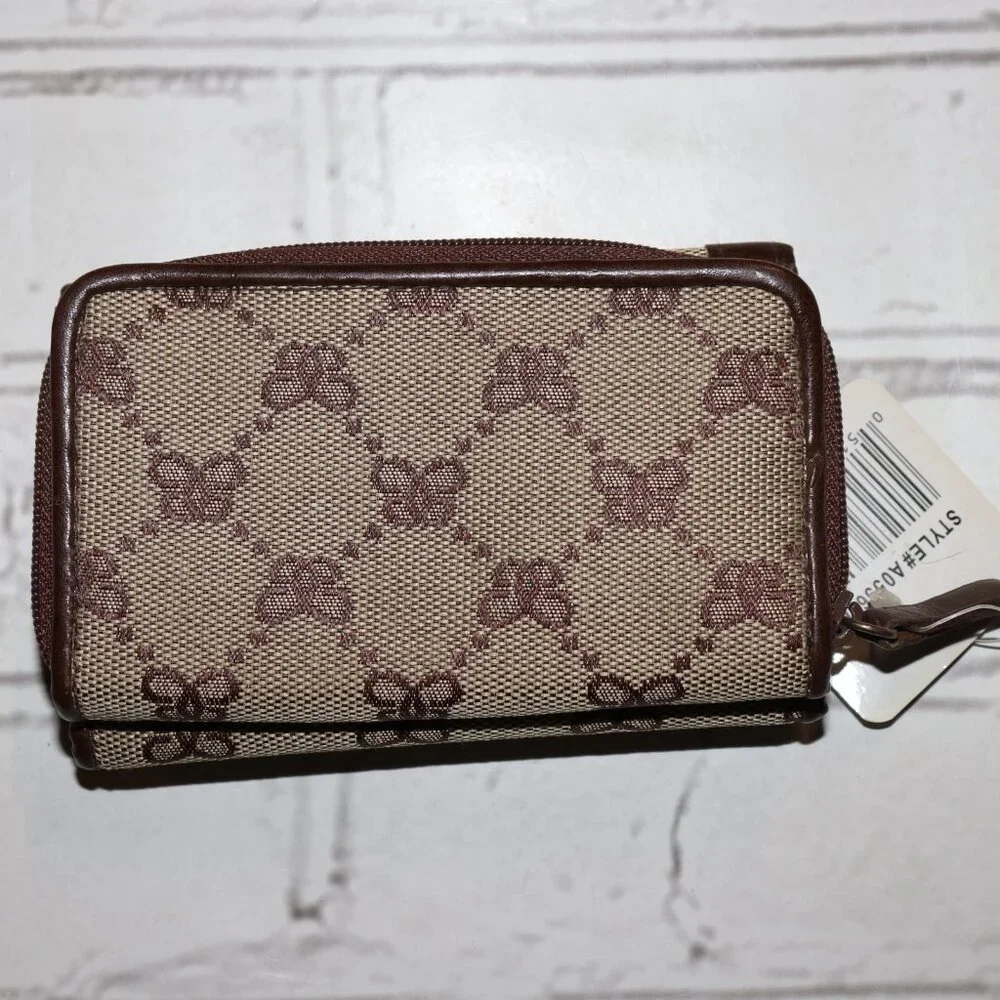 🦋 Designer Trifold Wallet · NWT · Beige & Brown with Brass Rivets